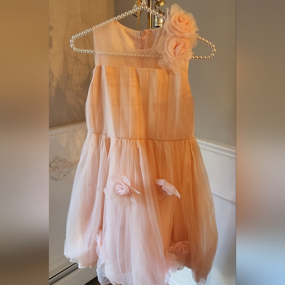 Girls stunning pink chiffon dress custom made size 12 new without tags - Picture 2 of 6